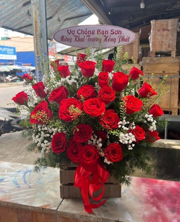 shop hoa tuoi phuong cho quan hcm giao hoa nhanh 2h
