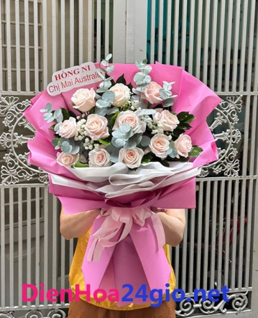 shop hoa tuoi xa ngai giao hcm dat hoa online